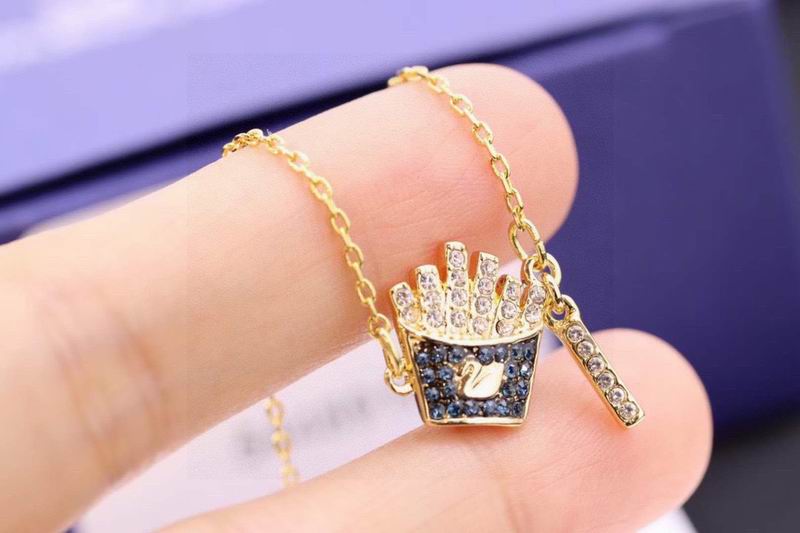 Swarovski Necklace 01lyr14 (1)